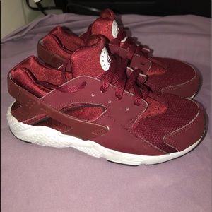 HUARACHES